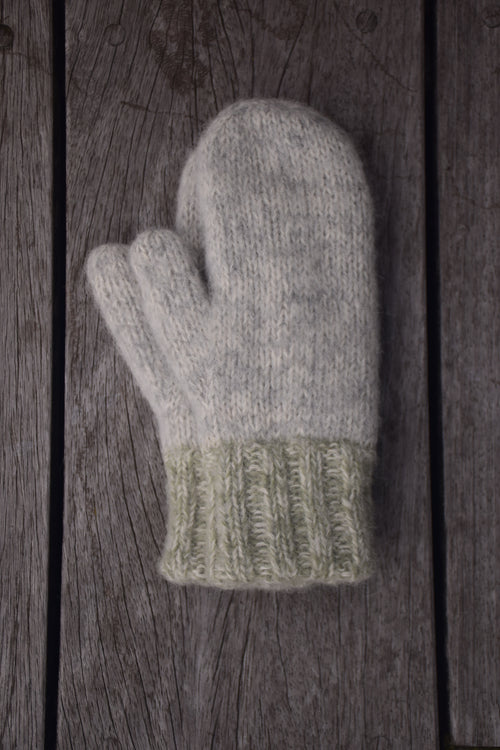 ZARA mittens light grey / cloudy white / moss green