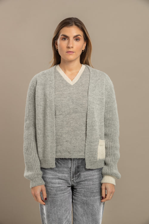 Rose alpaca T-shirt with V-neck