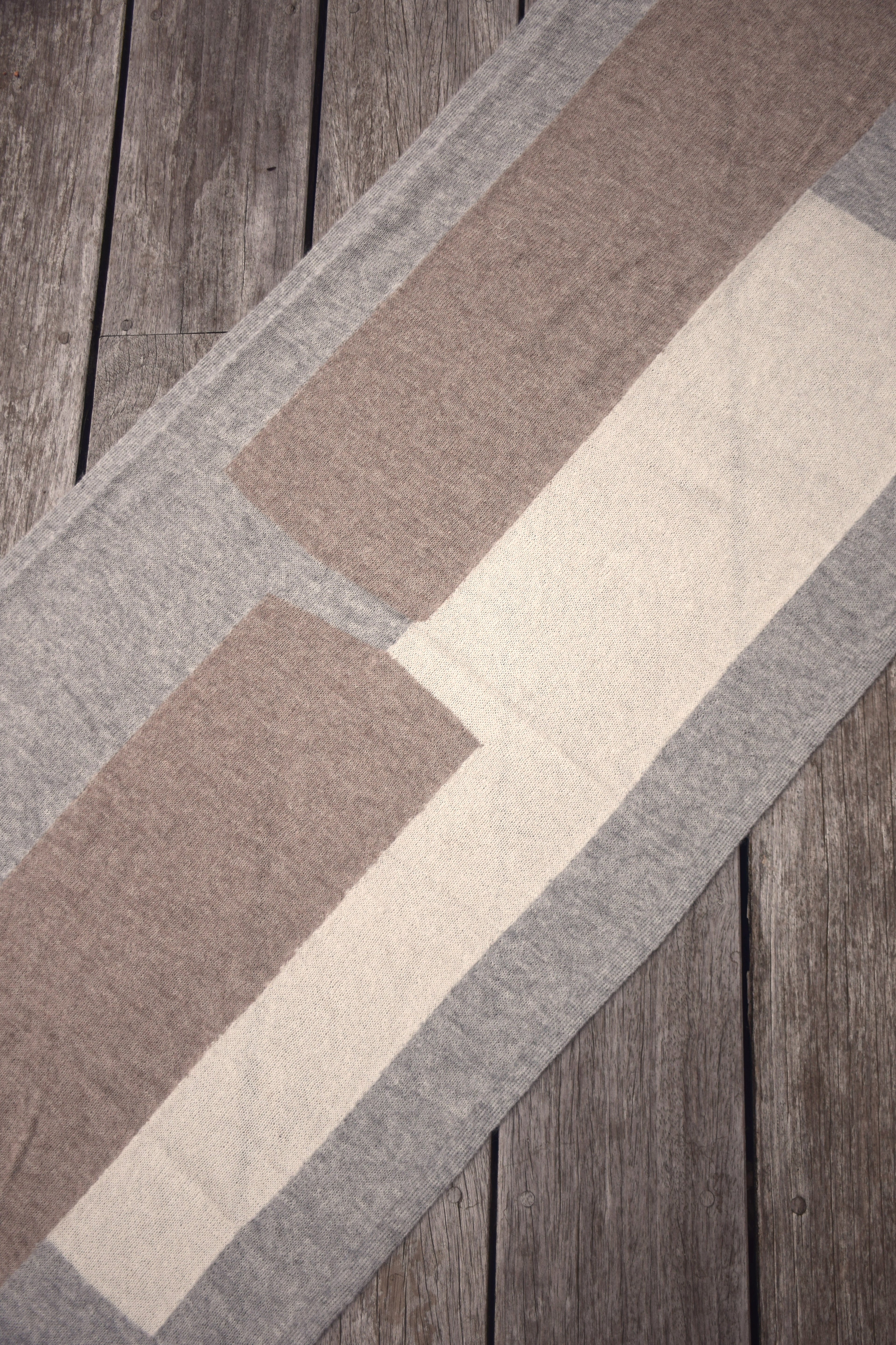 ZAKIRA colour block scarf