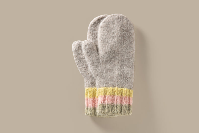 ZARA Pichinku striped mittens